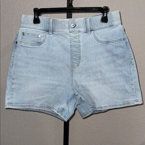 Spanx Light Blue Denim Pull On Shorts - NWT - MSRP $88